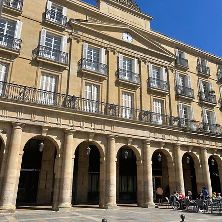 Lauramer Plaza Nueva Bilbao Bagian luar foto